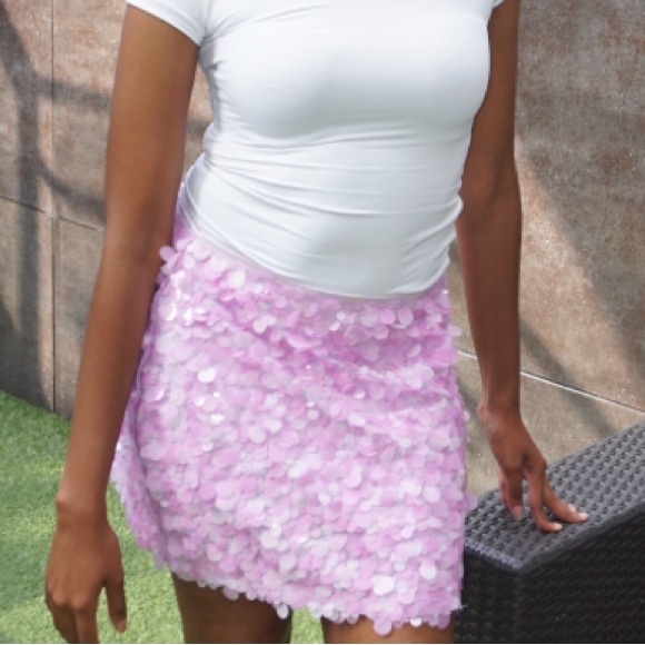 Chic Pink Sequin Mini Skirt - Picture 1 of 1